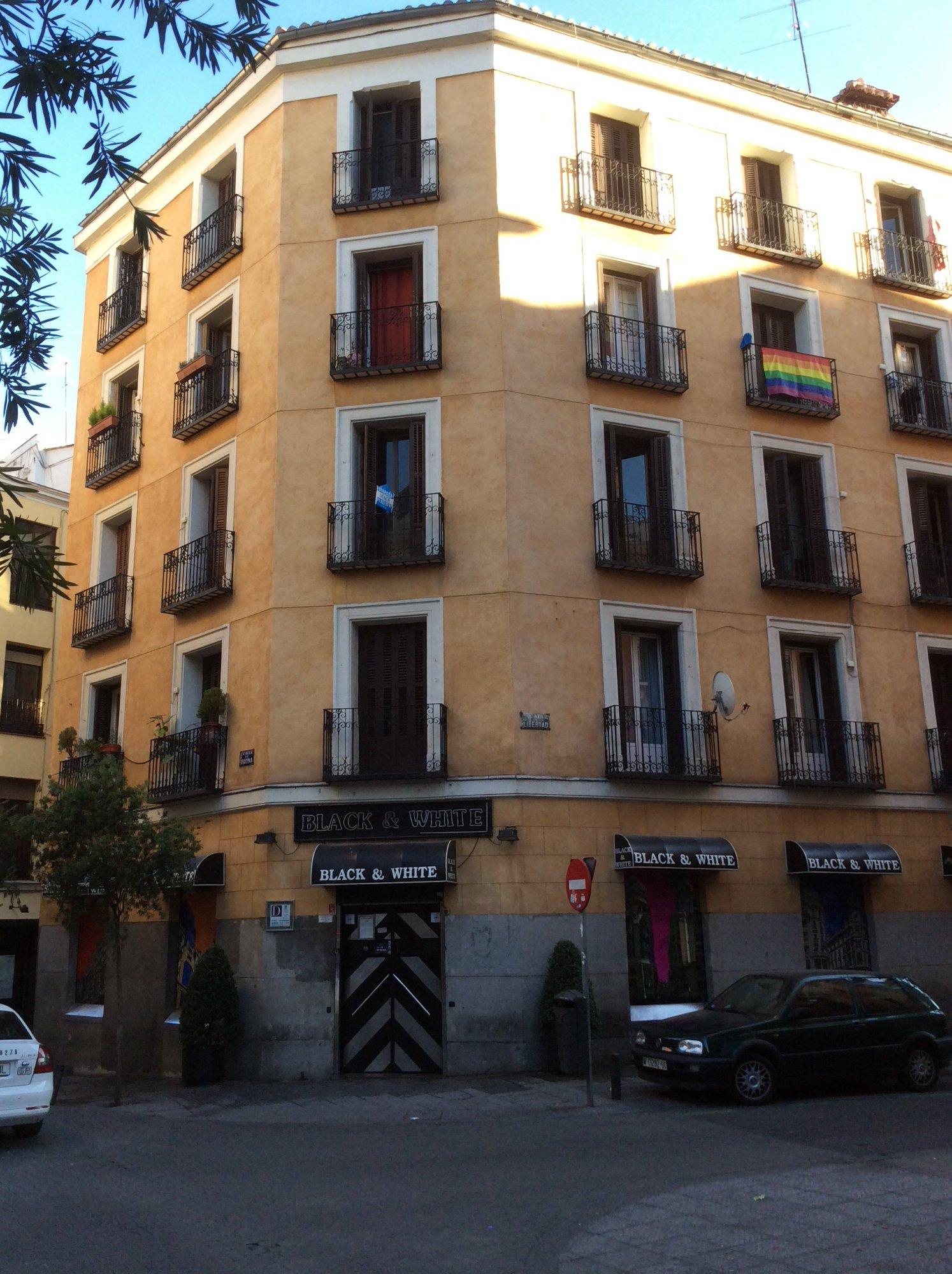 Black & White by LA PLEXY