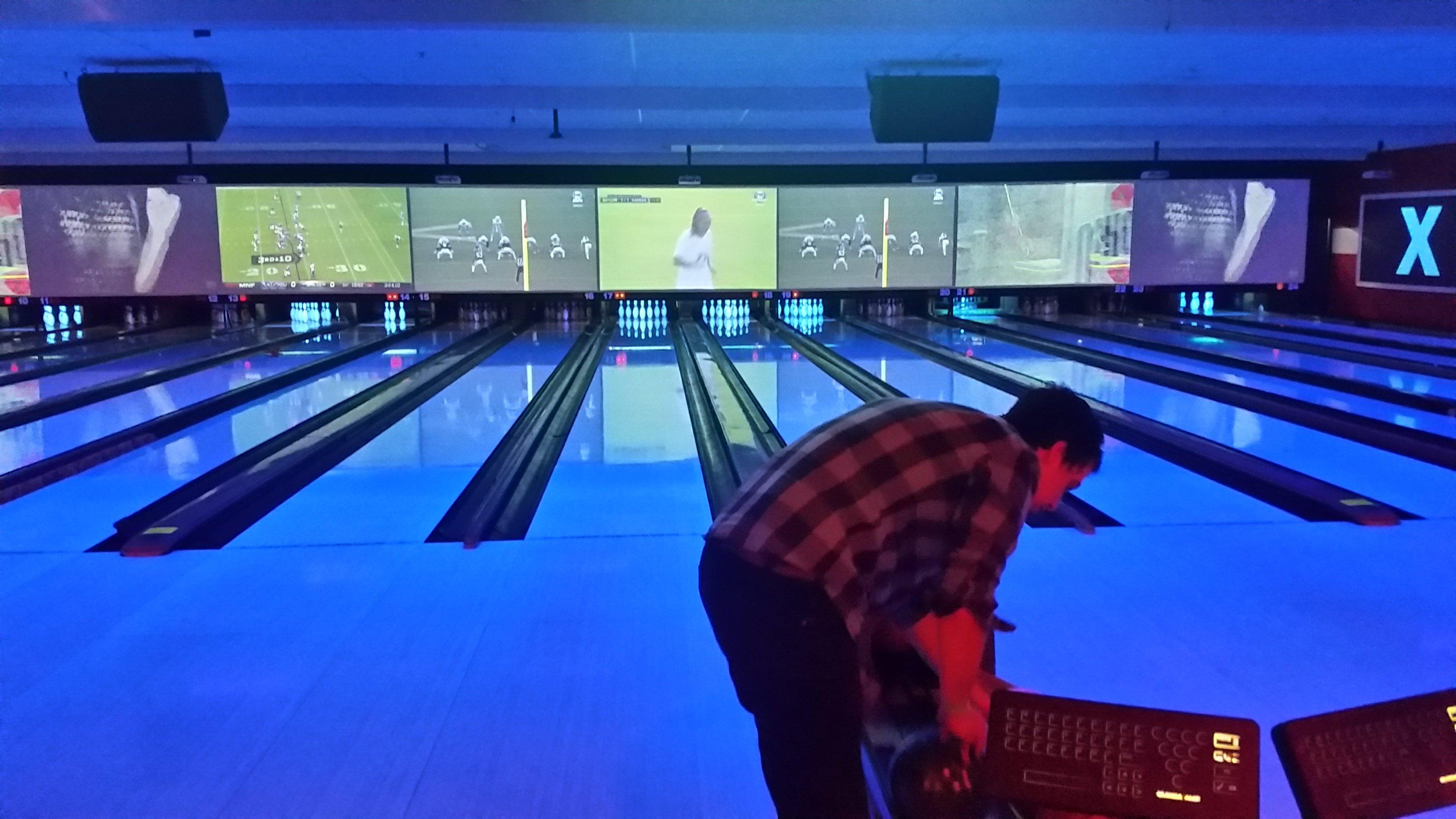 Brunswick Zone XL Kennesaw Lanes