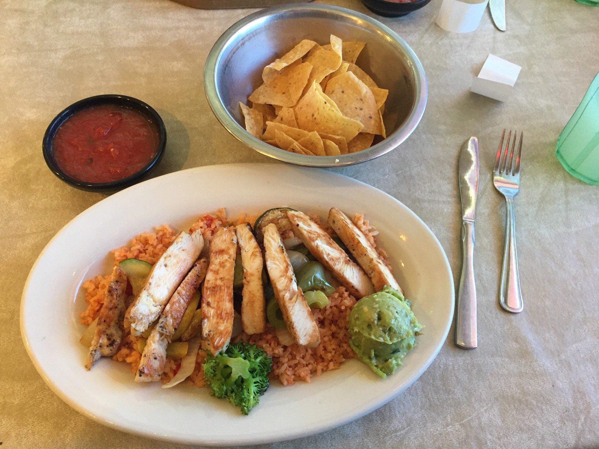 Tres Niños Mexican Food