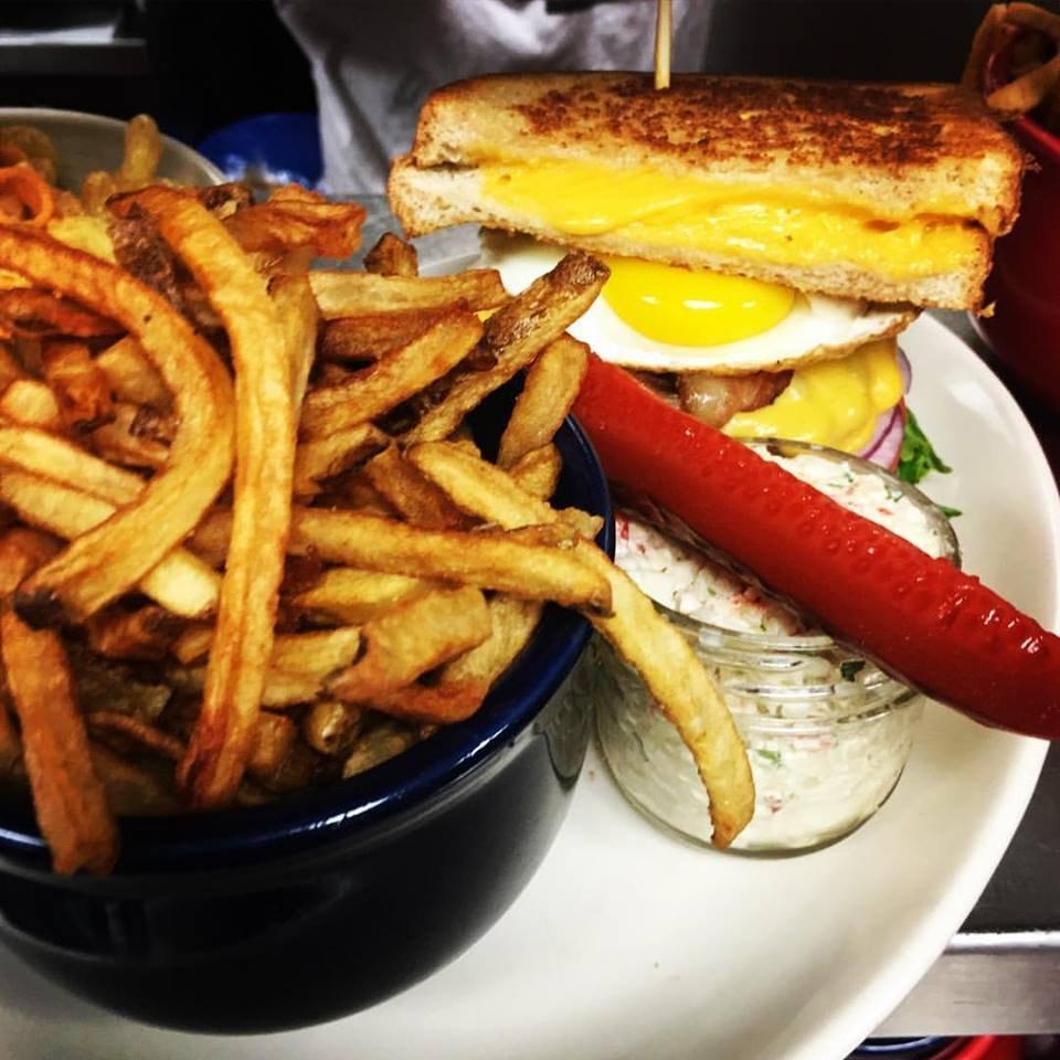 La Belle & La Boeuf - Burger Bar - Boisbriand