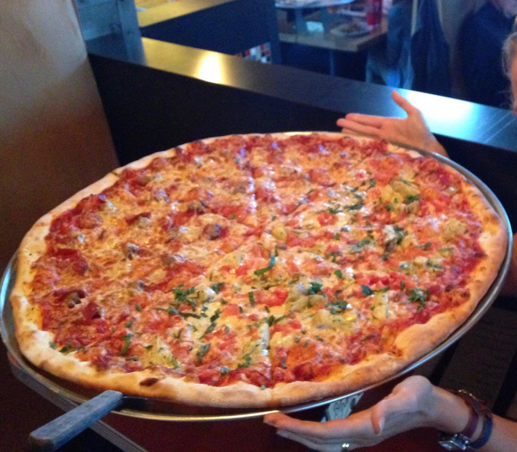 Fat Sully's NY Pizza - Broadway