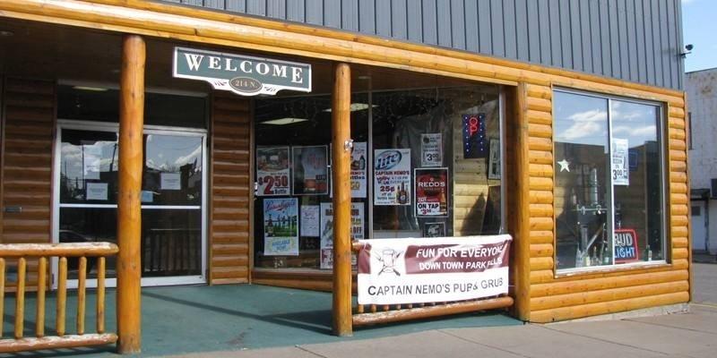 Captain Nemo's Pub & Grub