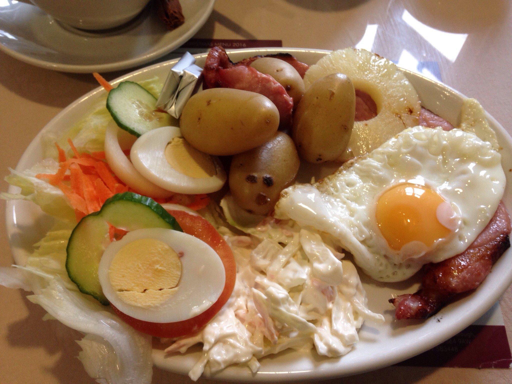 Pettits Shoes and Coffee Shop