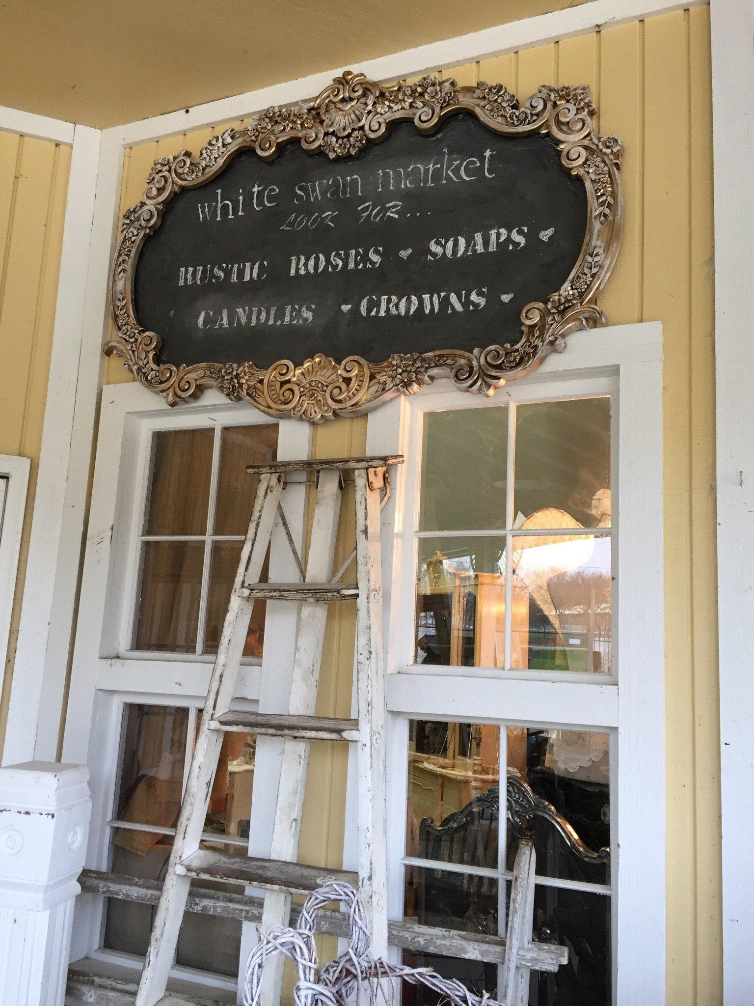 Avant Garden Market Place