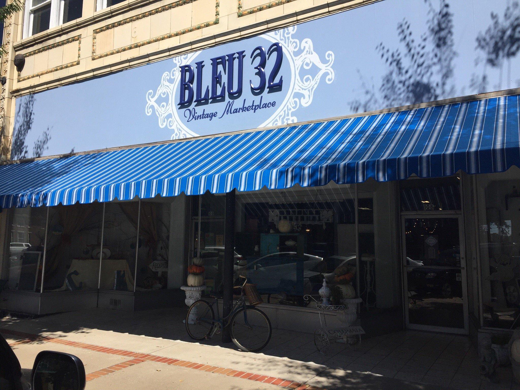 Bleu 32 Vintage Marketplace