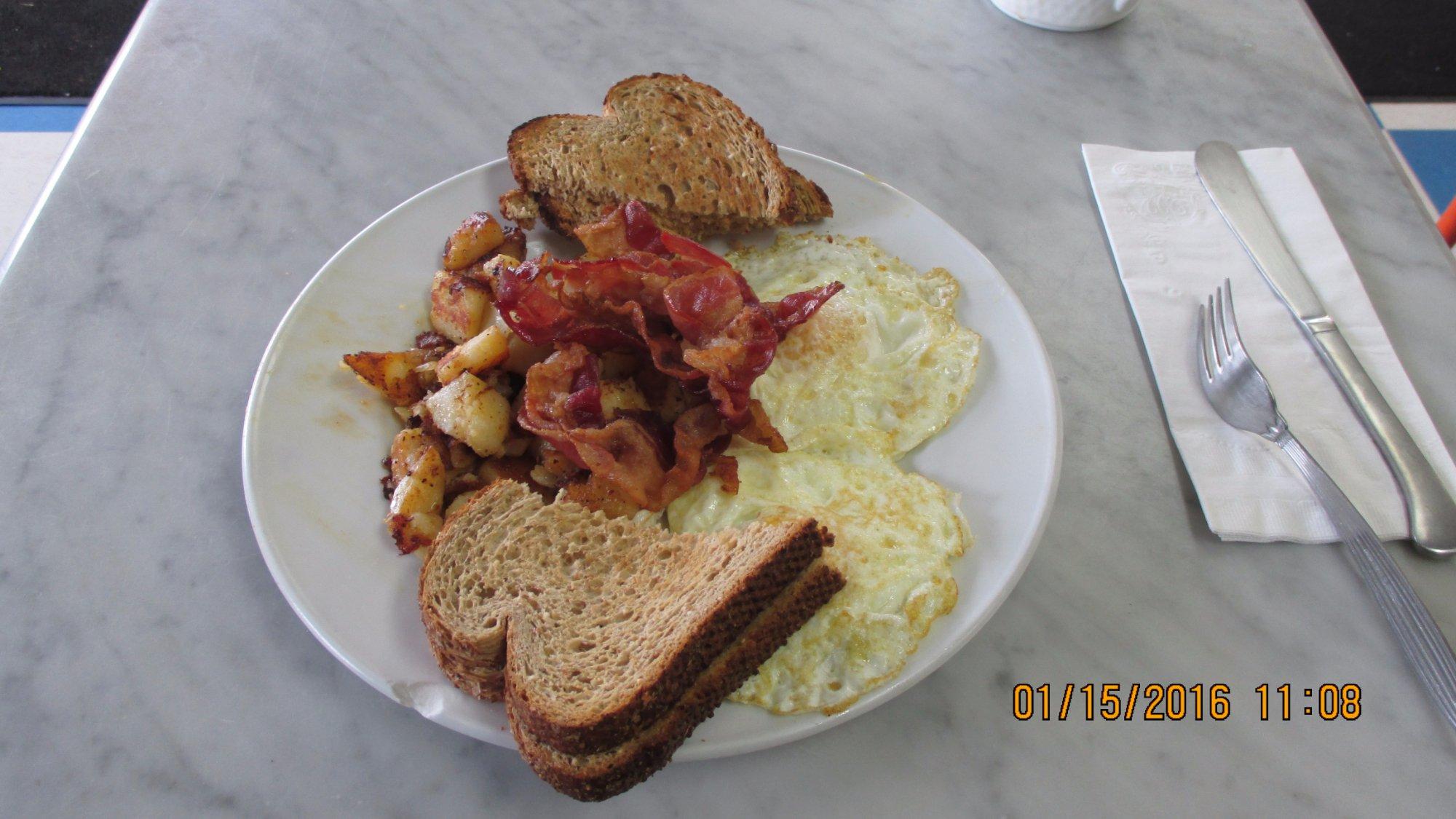 Mike's Deli at Lazy Sunday