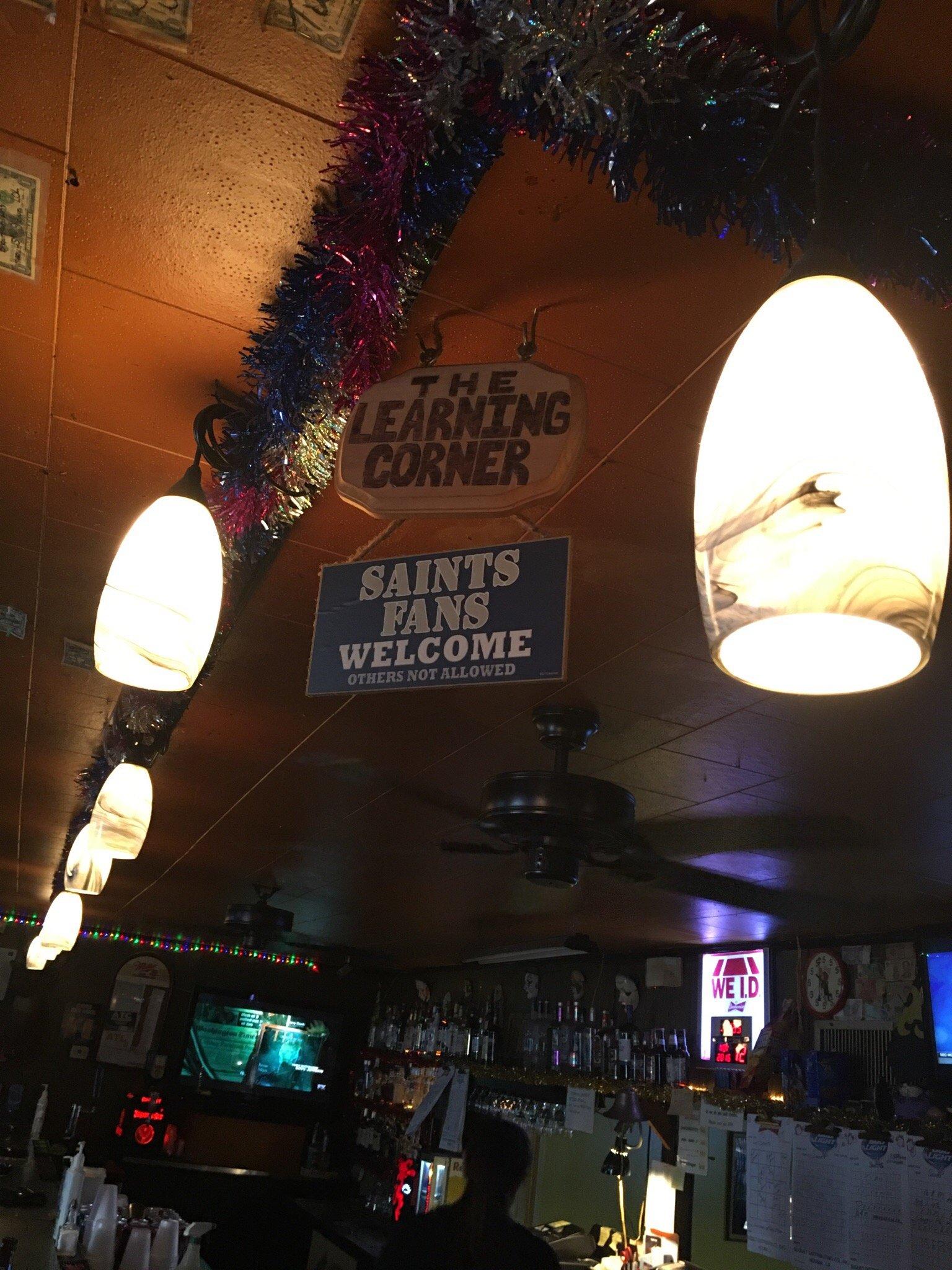 Hank's Waterfall Lounge