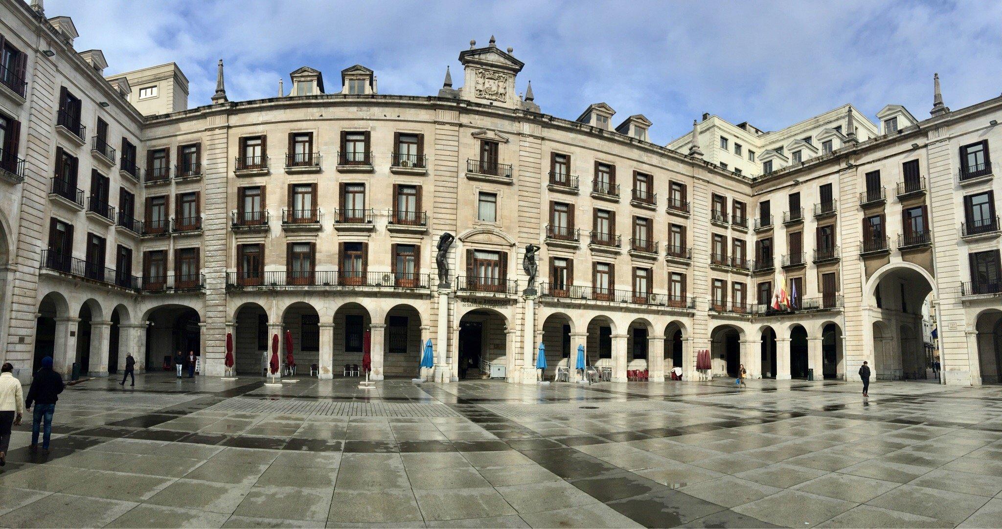 Plaza Porticada