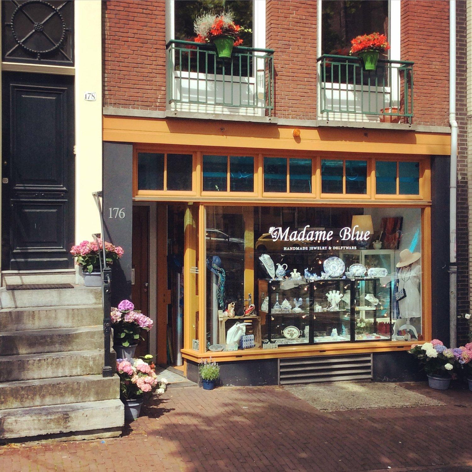 Madame Blue Delftware & Dutch Jewelry