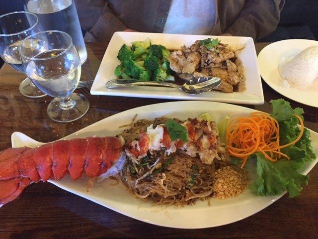 Alex Thai Food & Sushi Bistro