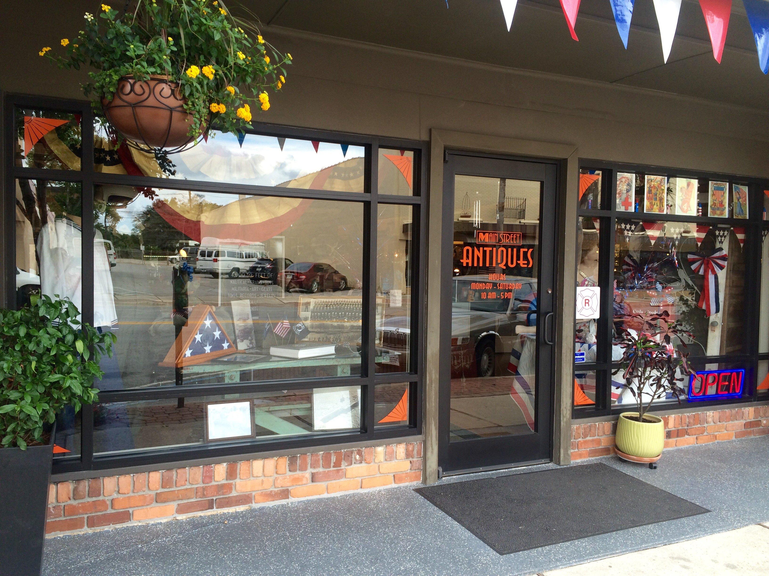 Main Street Antiques On Harrison