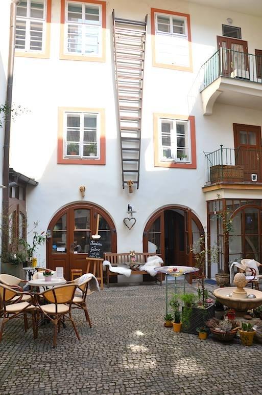 Art Residence Prague DVUR UMENI PRAHA