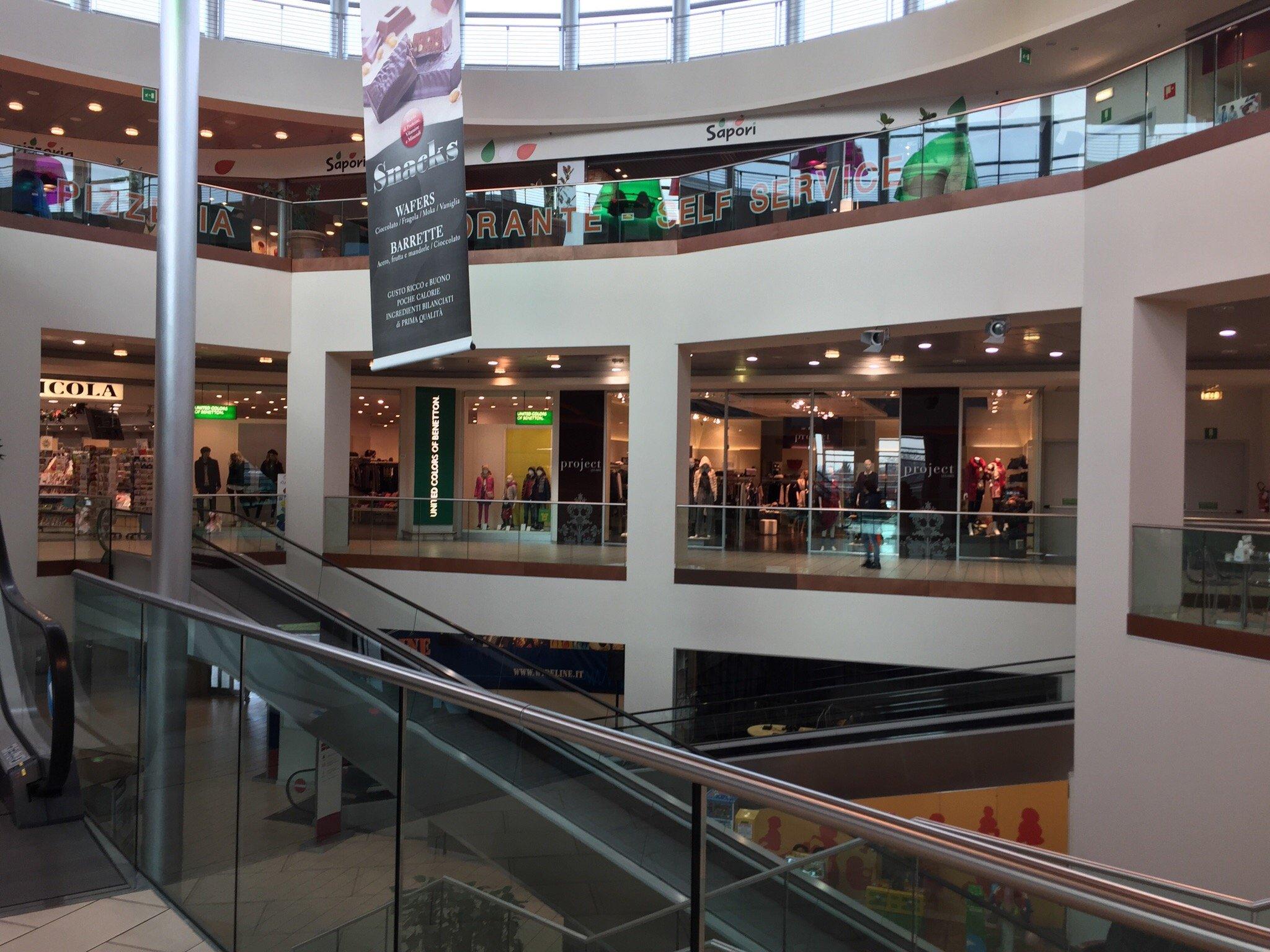 Centro Commerciale Meduna