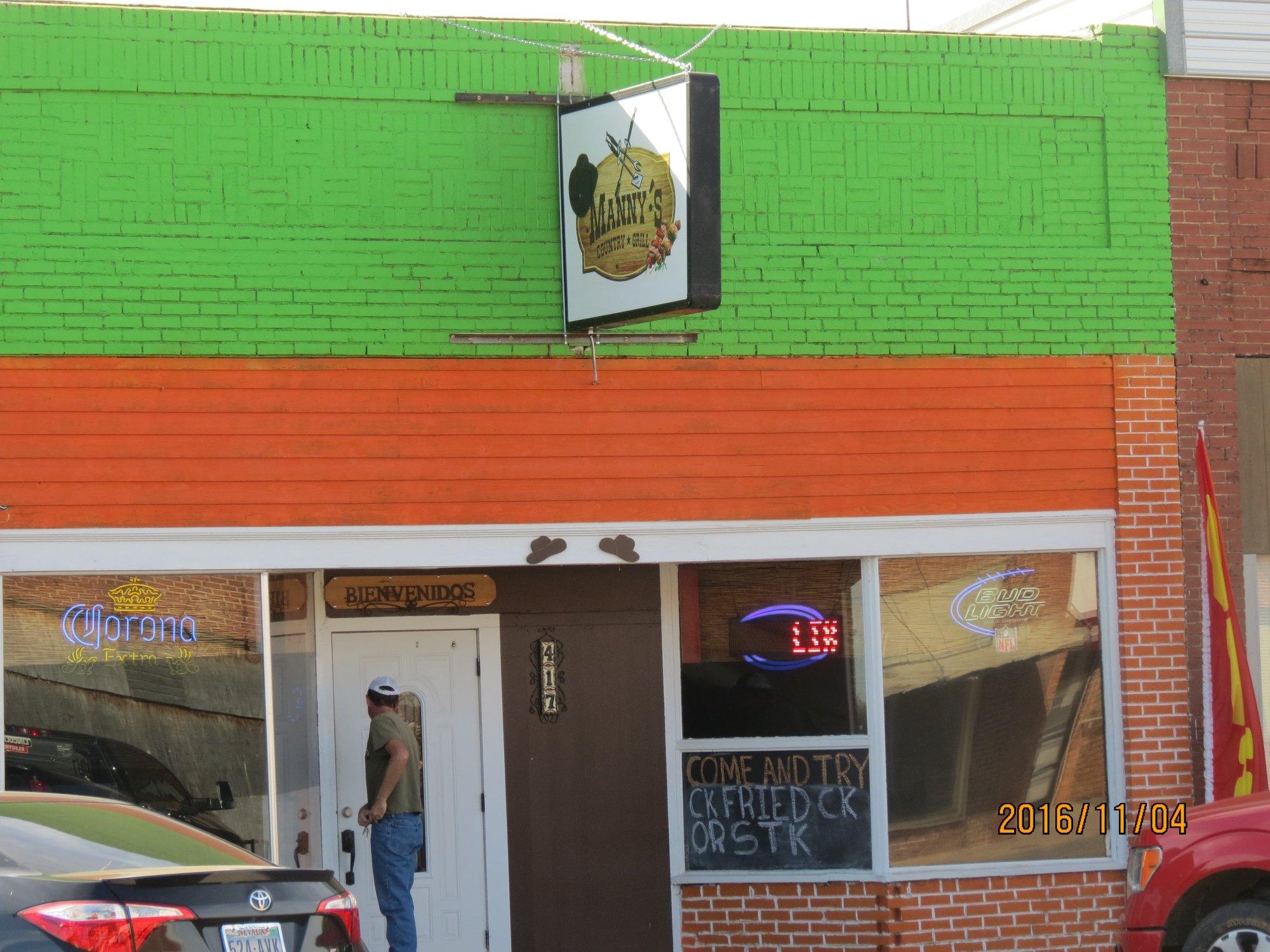 Manny's Country Grill