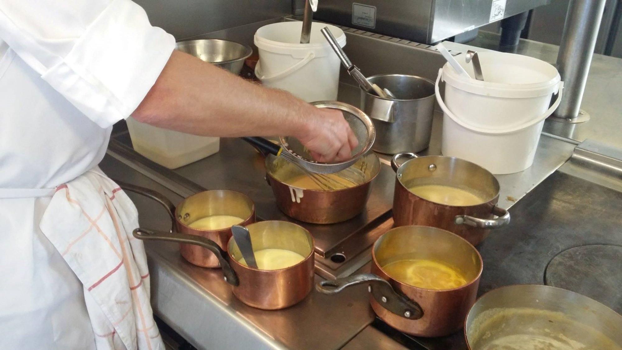 Dans la cuisine d'un chef