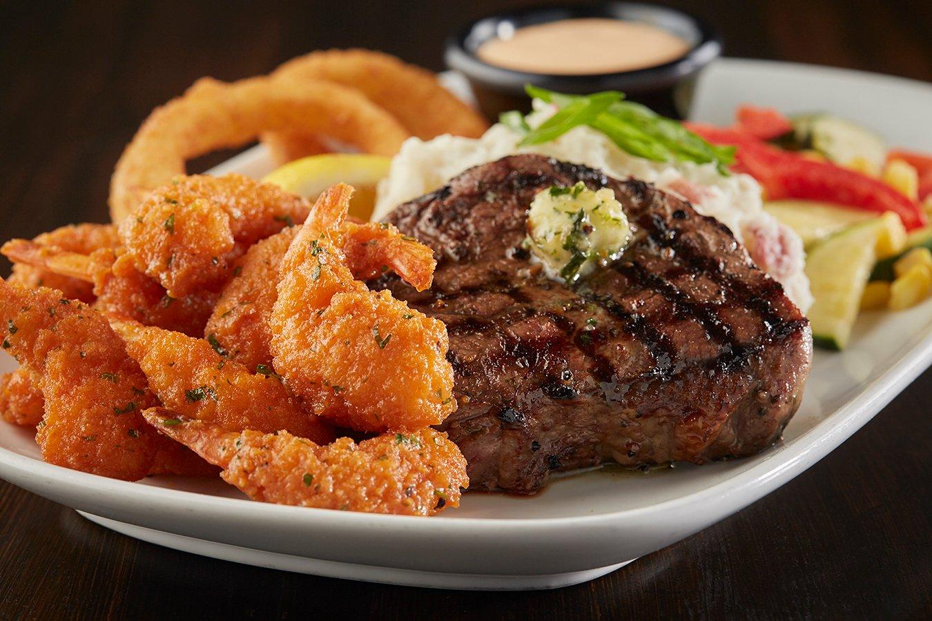 MR MIKES Steakhouse Casual