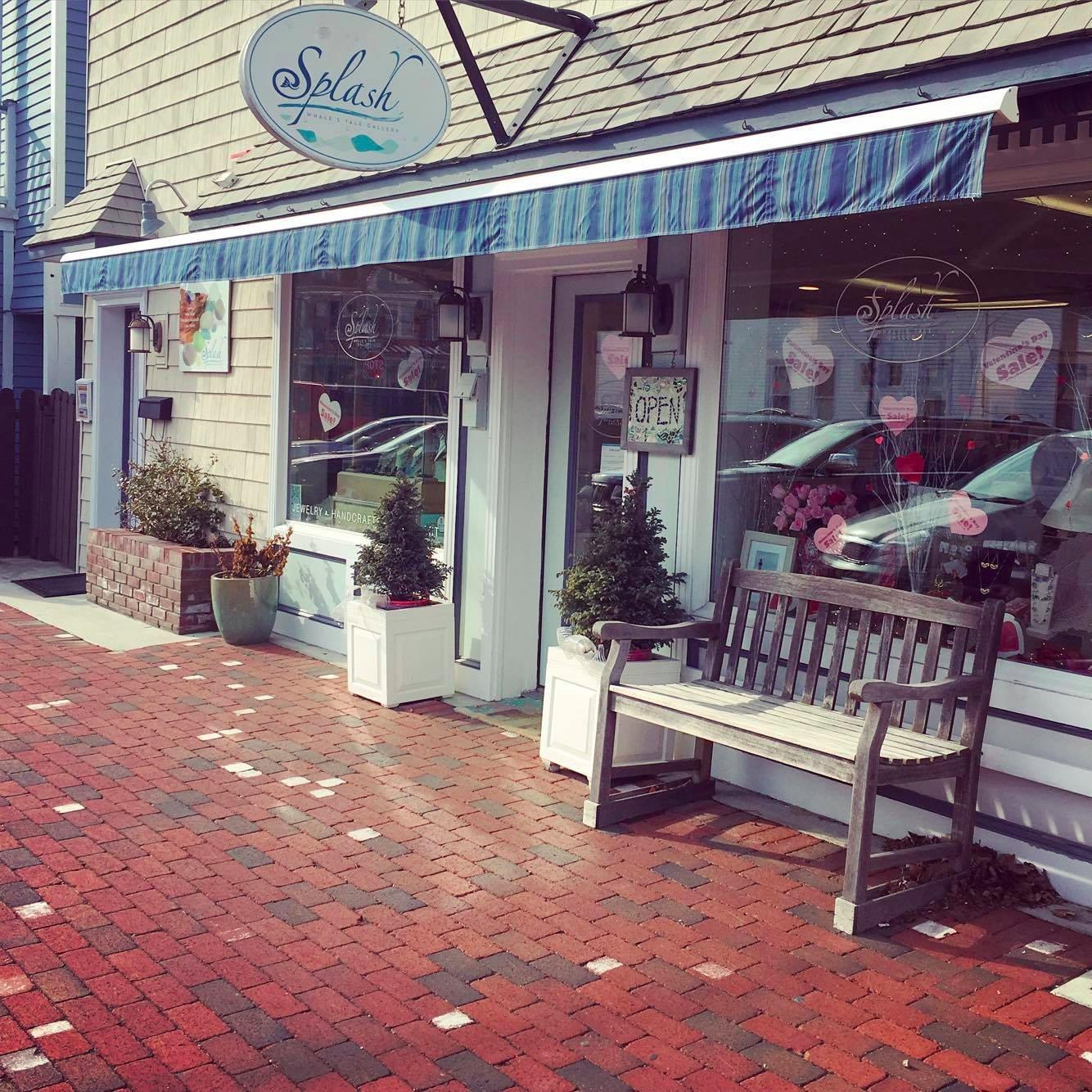 Splash: Whale’s Tale Gallery