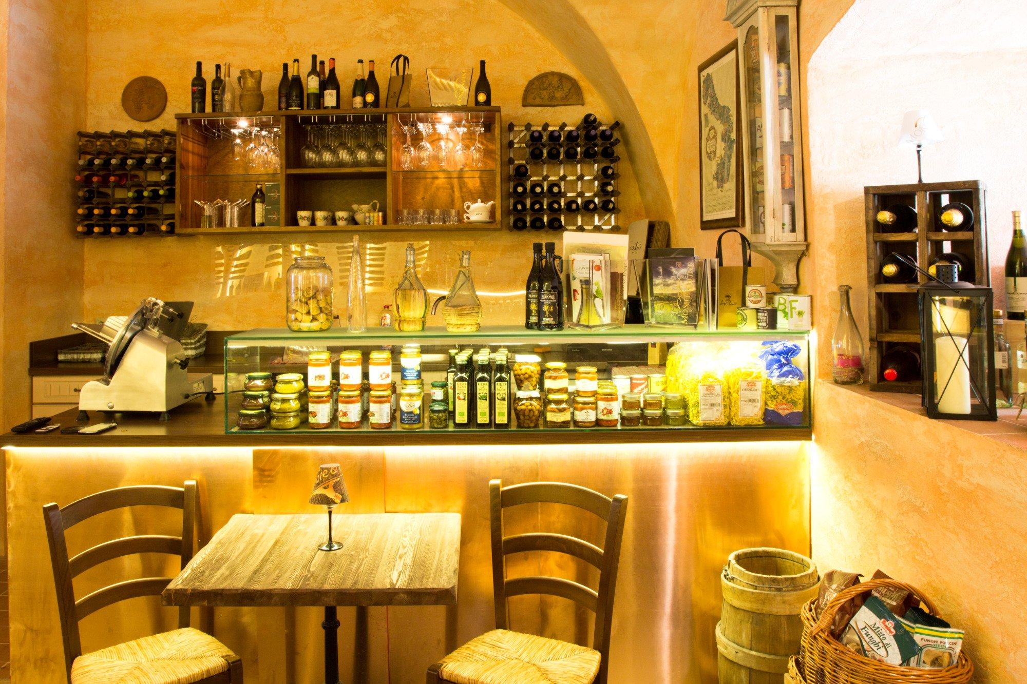 Torre Rinascimentale e Caffetteria Trieste