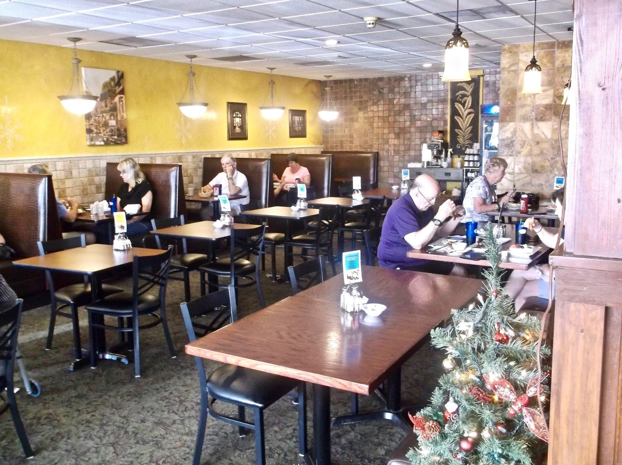 Benedict's Breakfast and Lunch