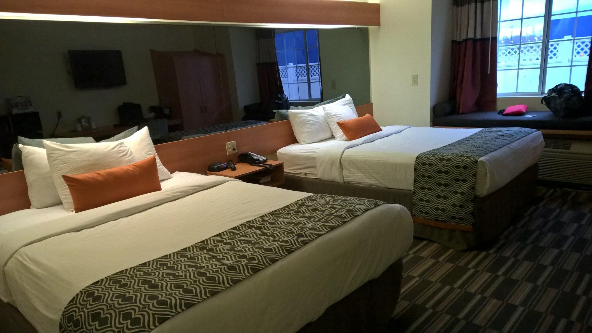 Microtel Inn & Suites by Wyndham Cordova/Memphis/By Wolfchas