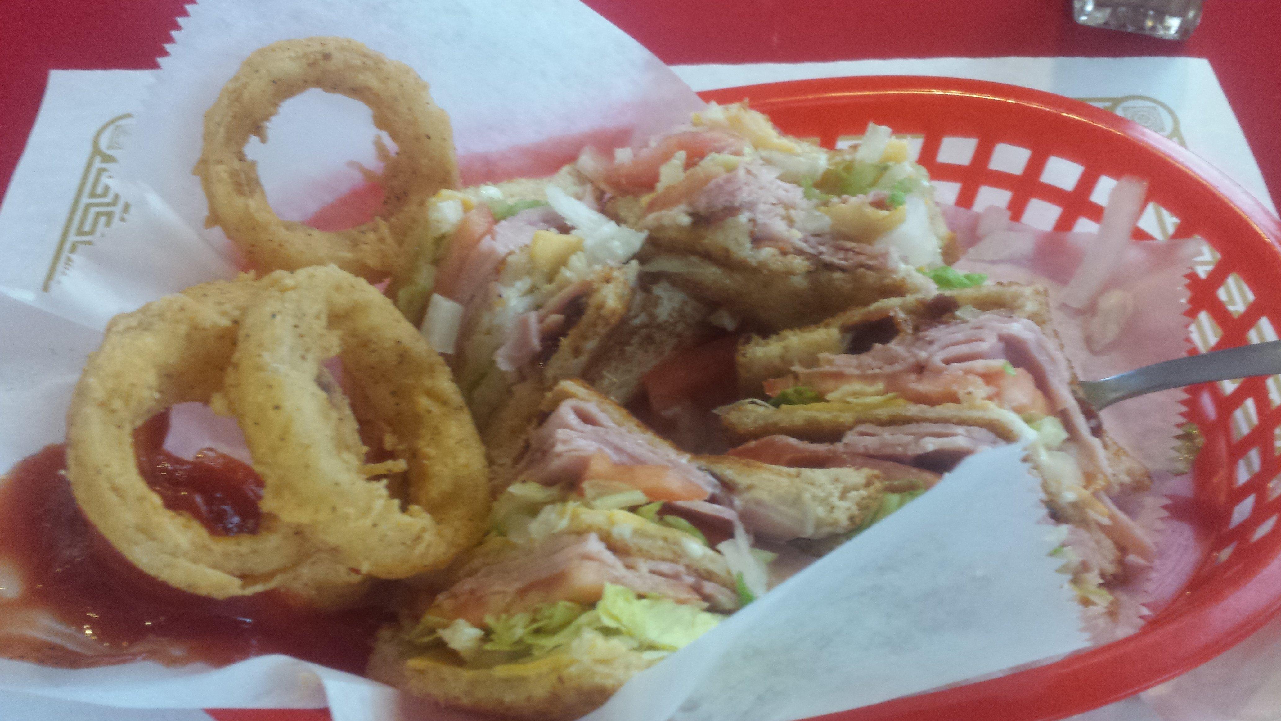 Brad's Big R Drive In