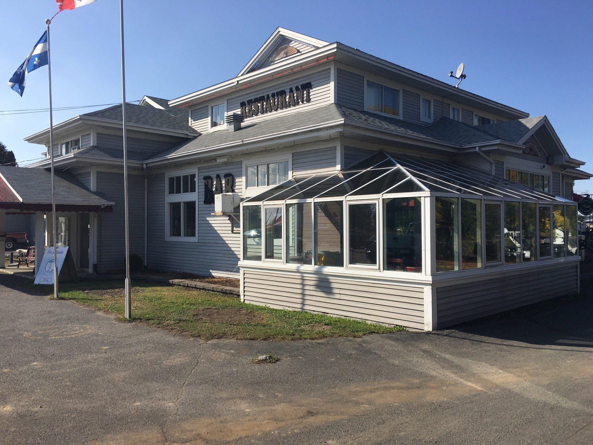 La Halte des 103 Iles