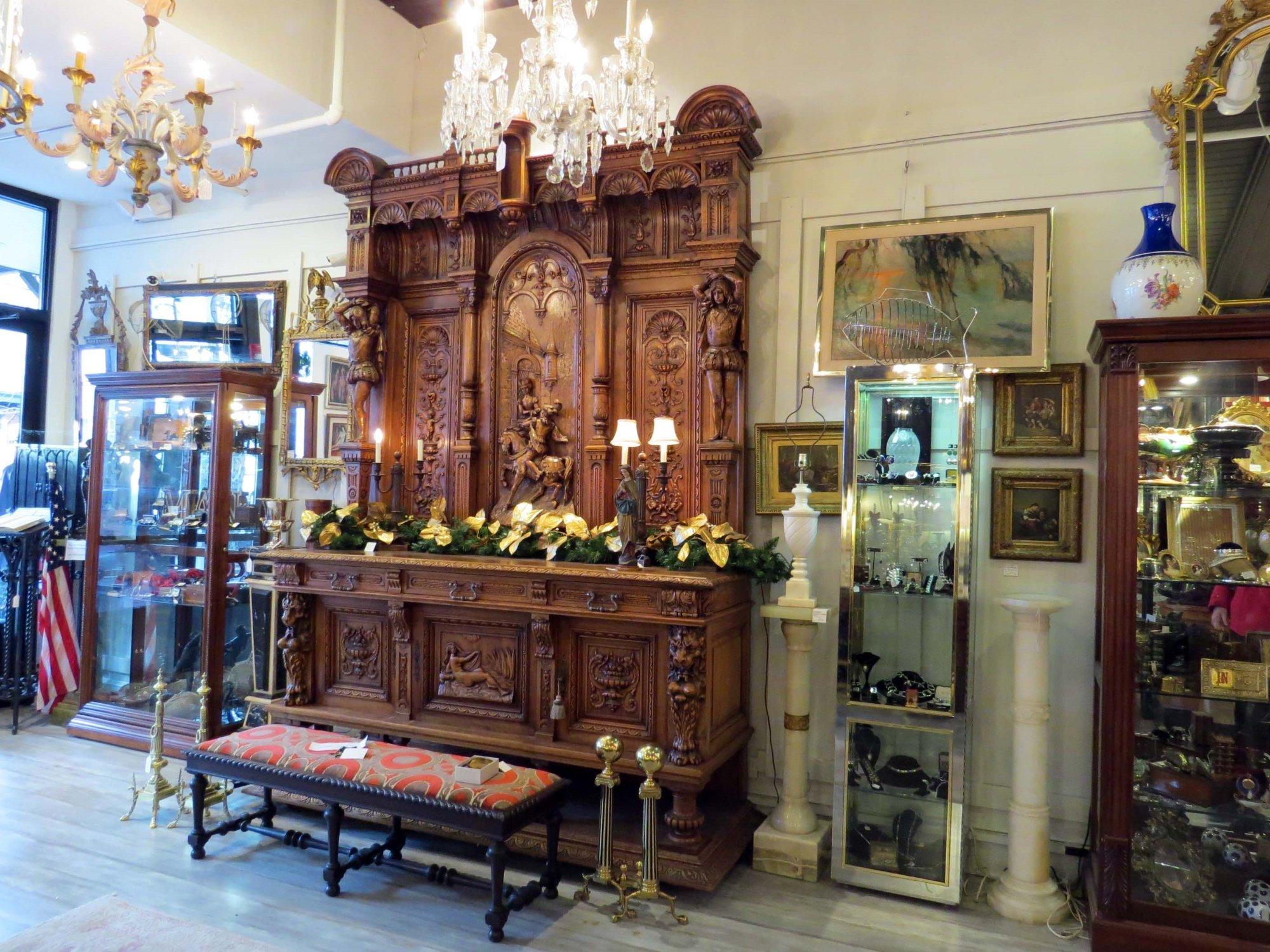 A Touch of the Past Antiques
