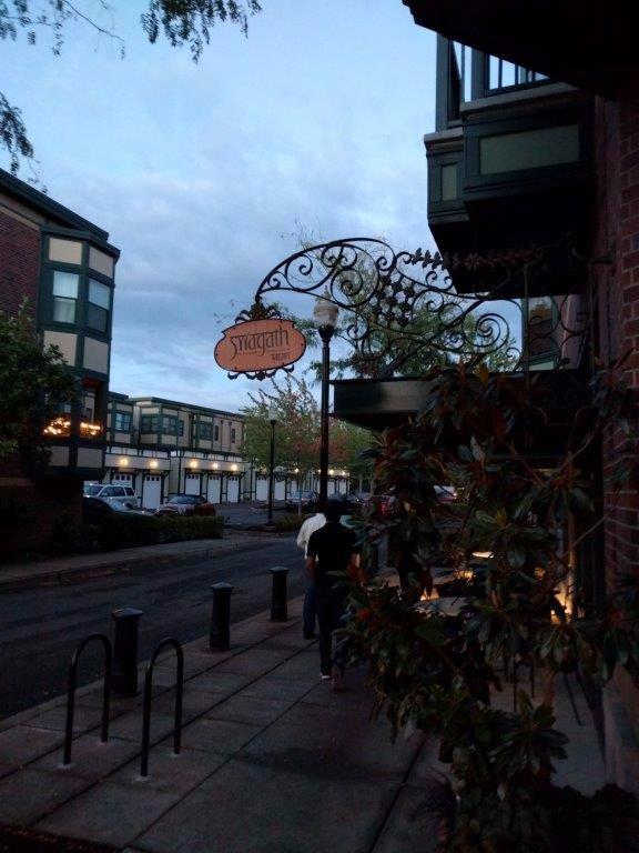 Photo by travelophil