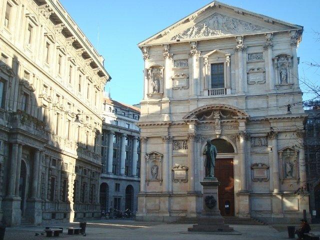 Monumento ad Alessandro Manzoni