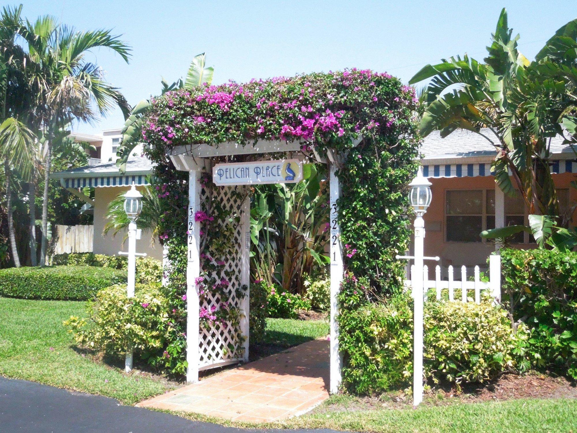 Pineapple and Pelican Place