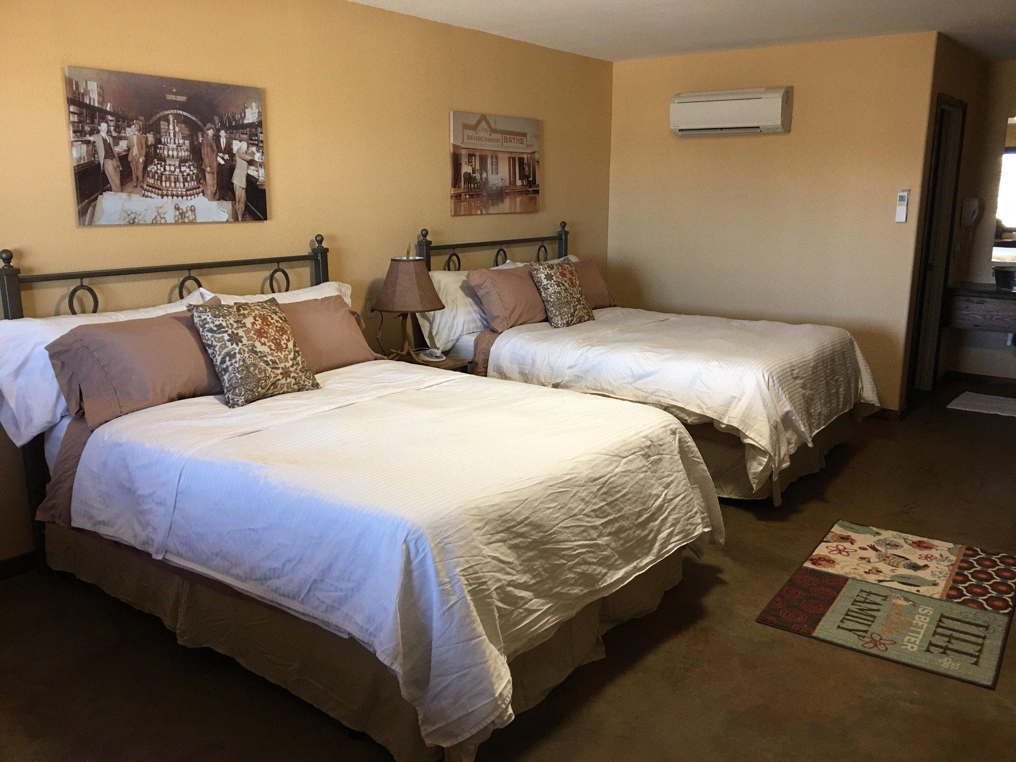HH Creek Inn