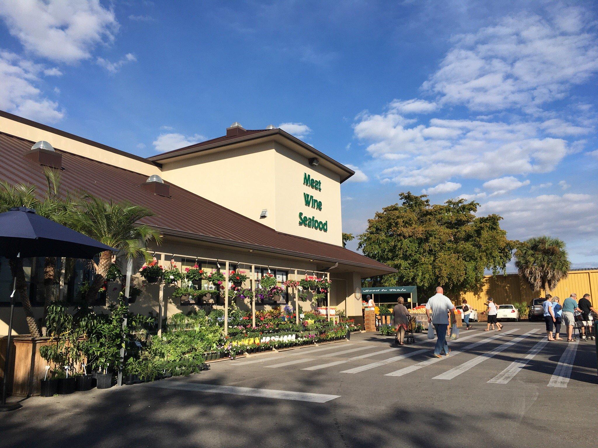 Oakes Farms Market
