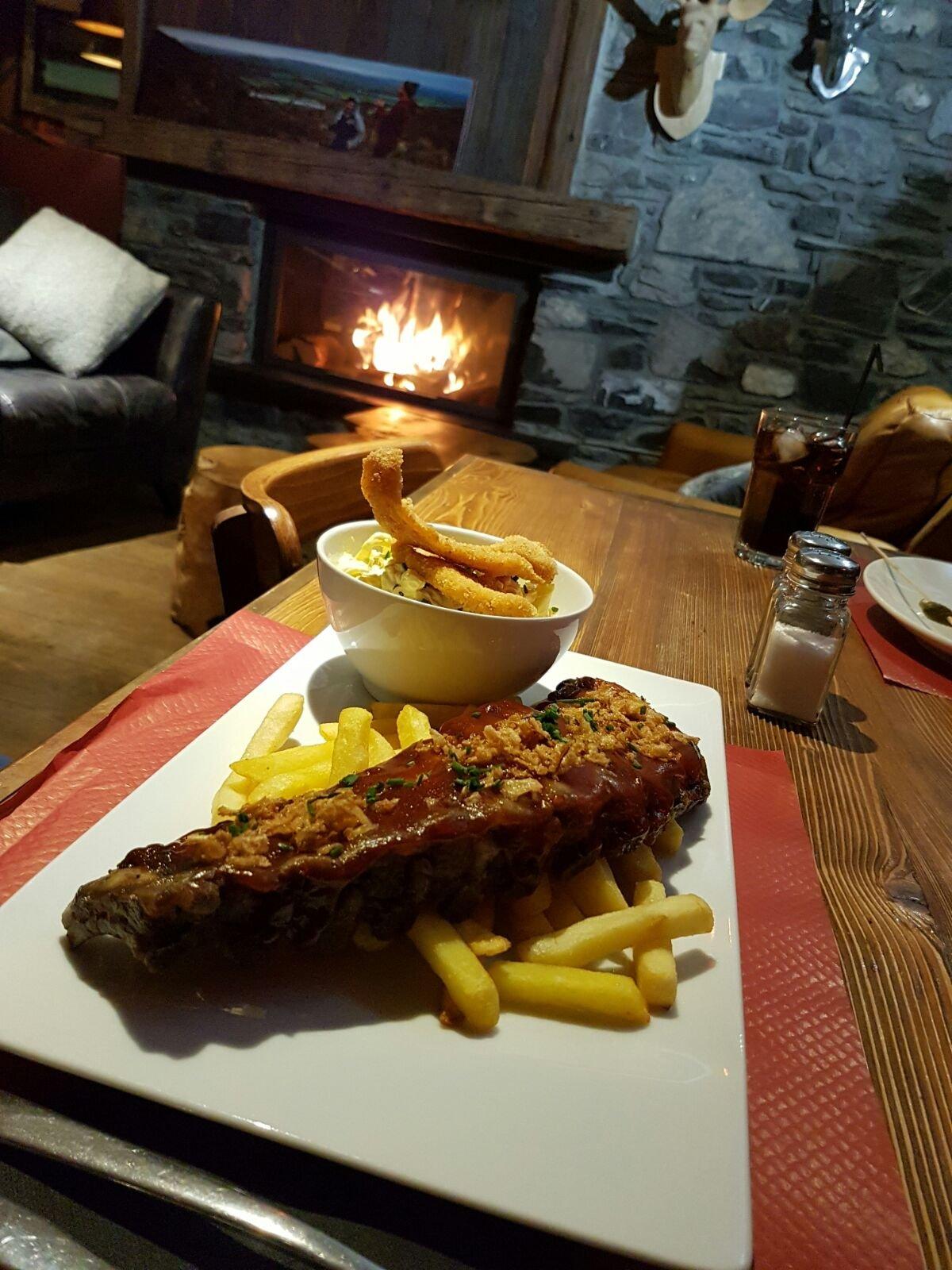 Photo by P6730QUchristianb