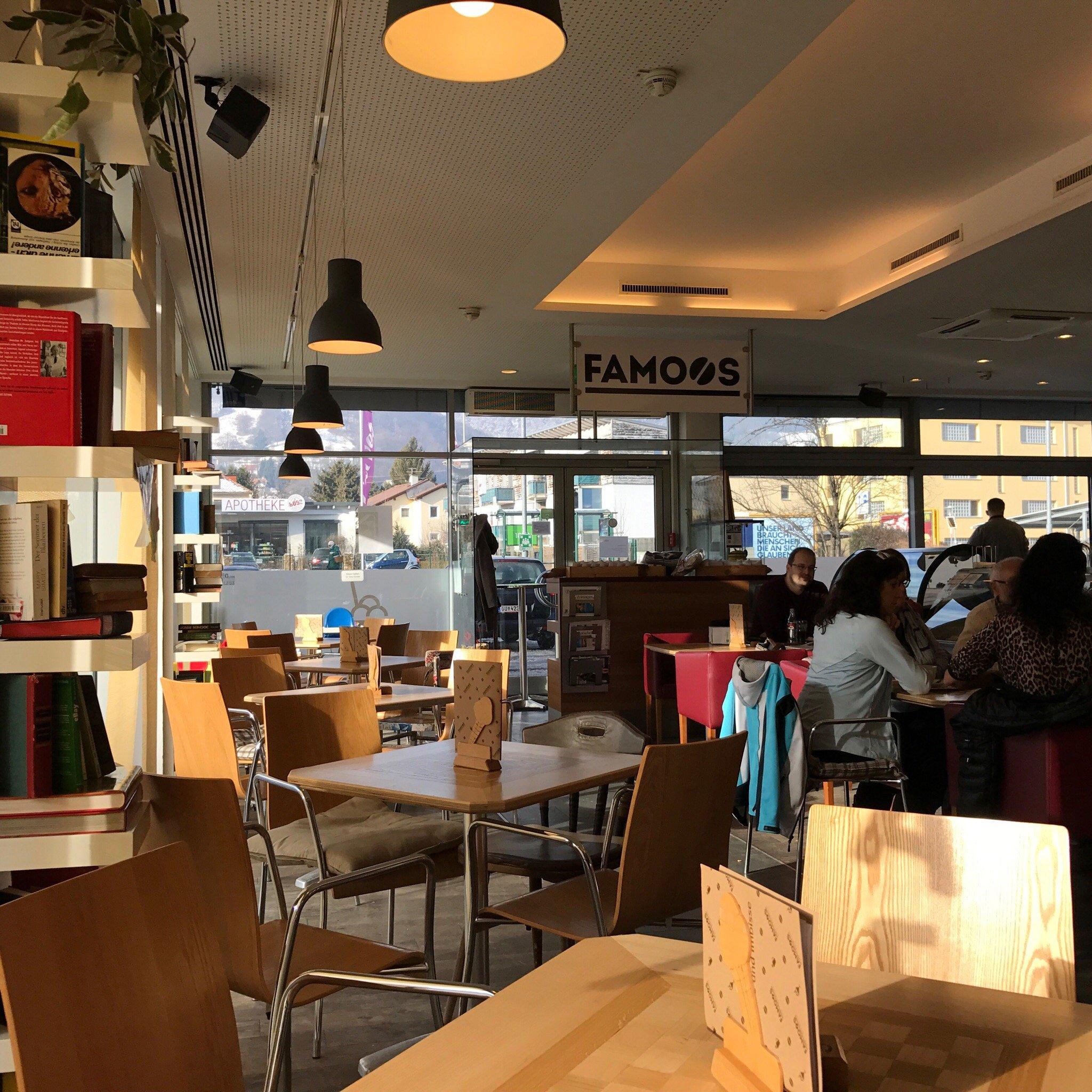 Cafe Konditorei faMoos