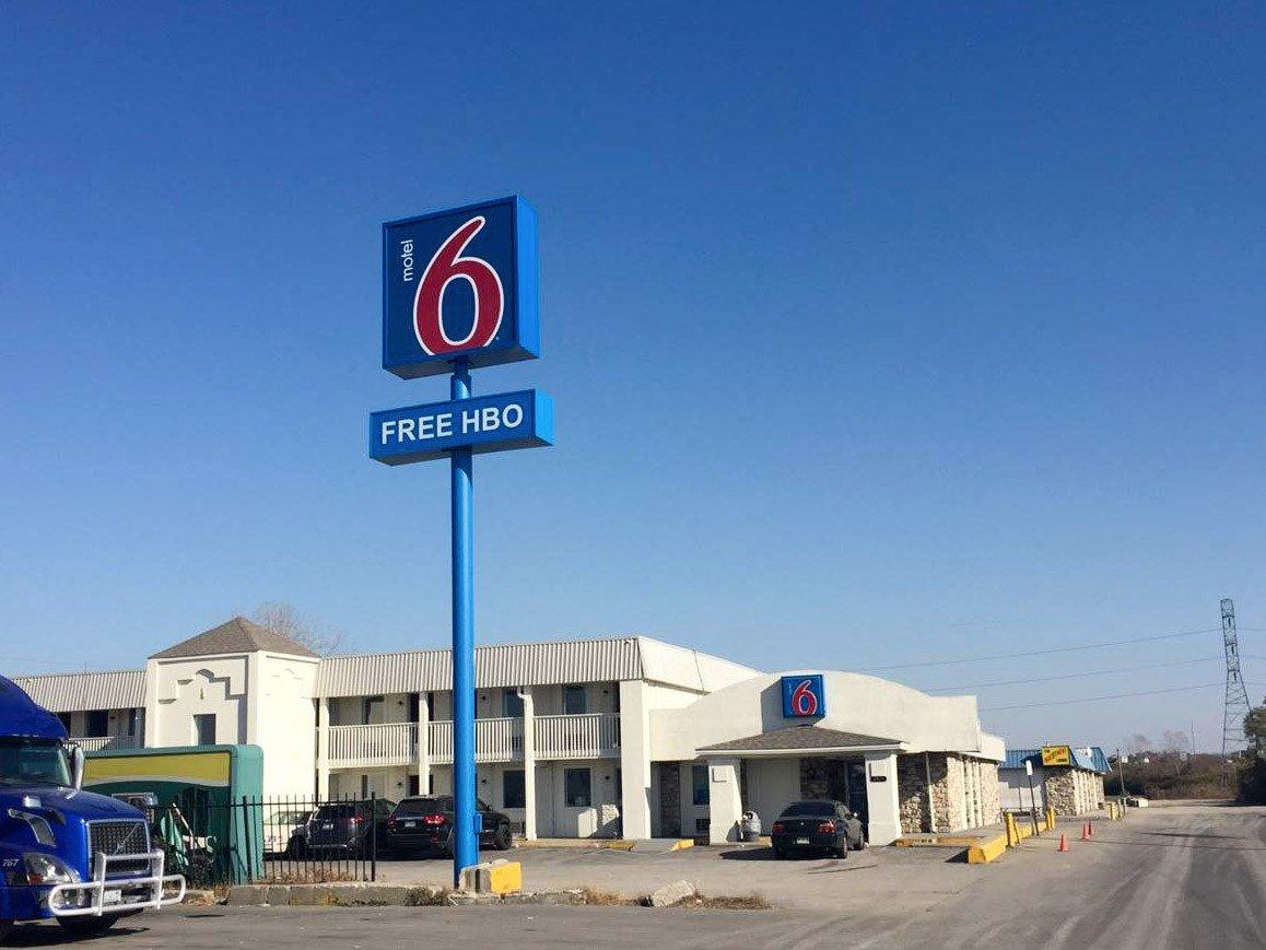 Motel 6 Indianapolis, S. Harding St.