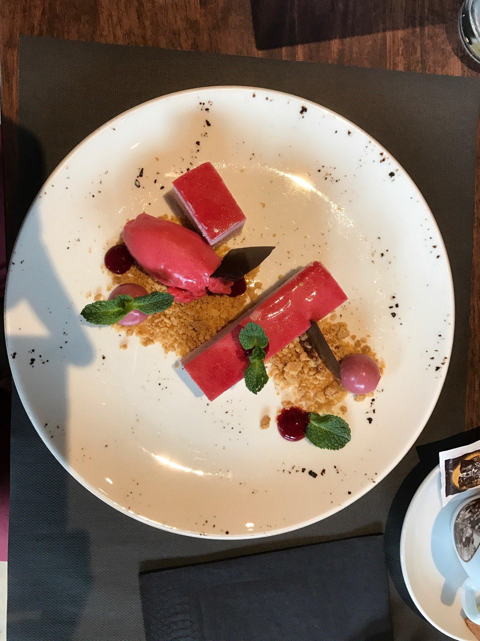 The Engineers Club Bar & Bistro