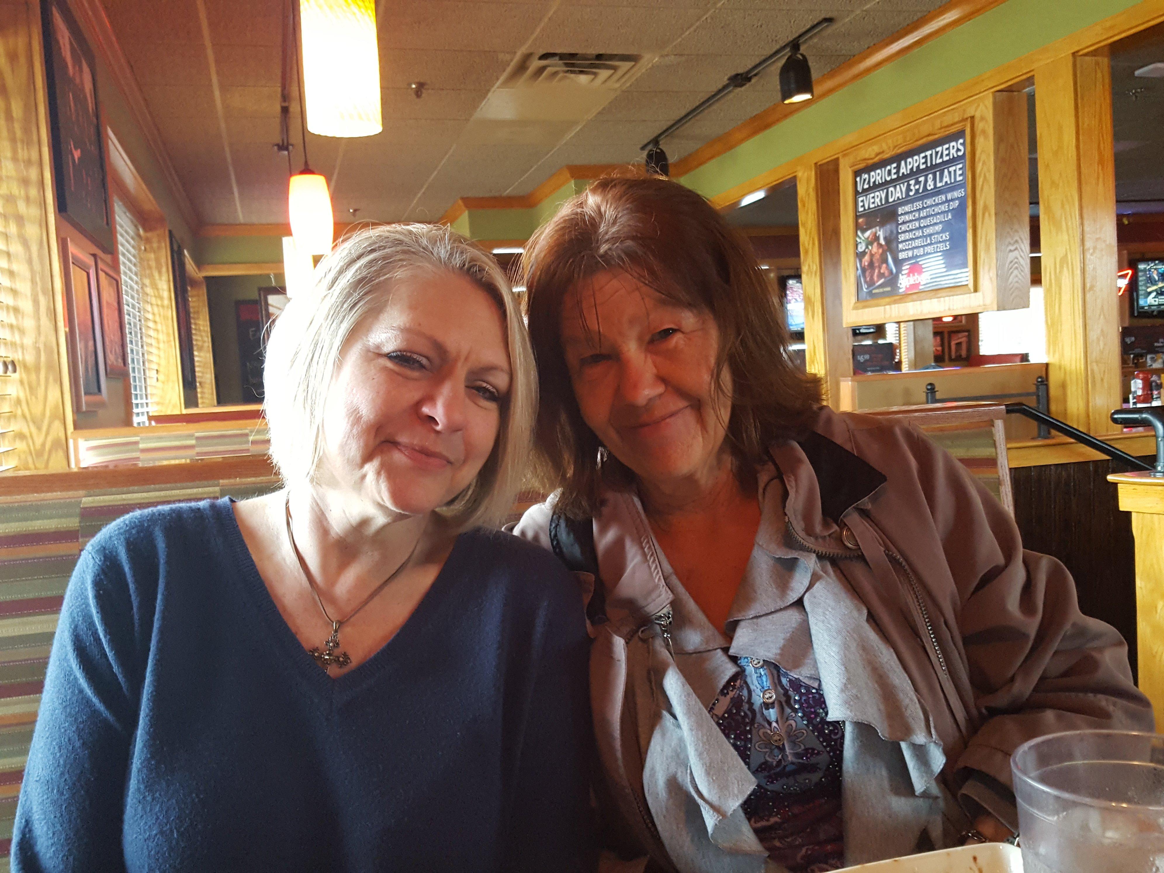 Applebee's Grill + Bar