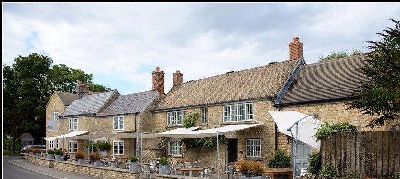 The Bell at Hampton Poyle