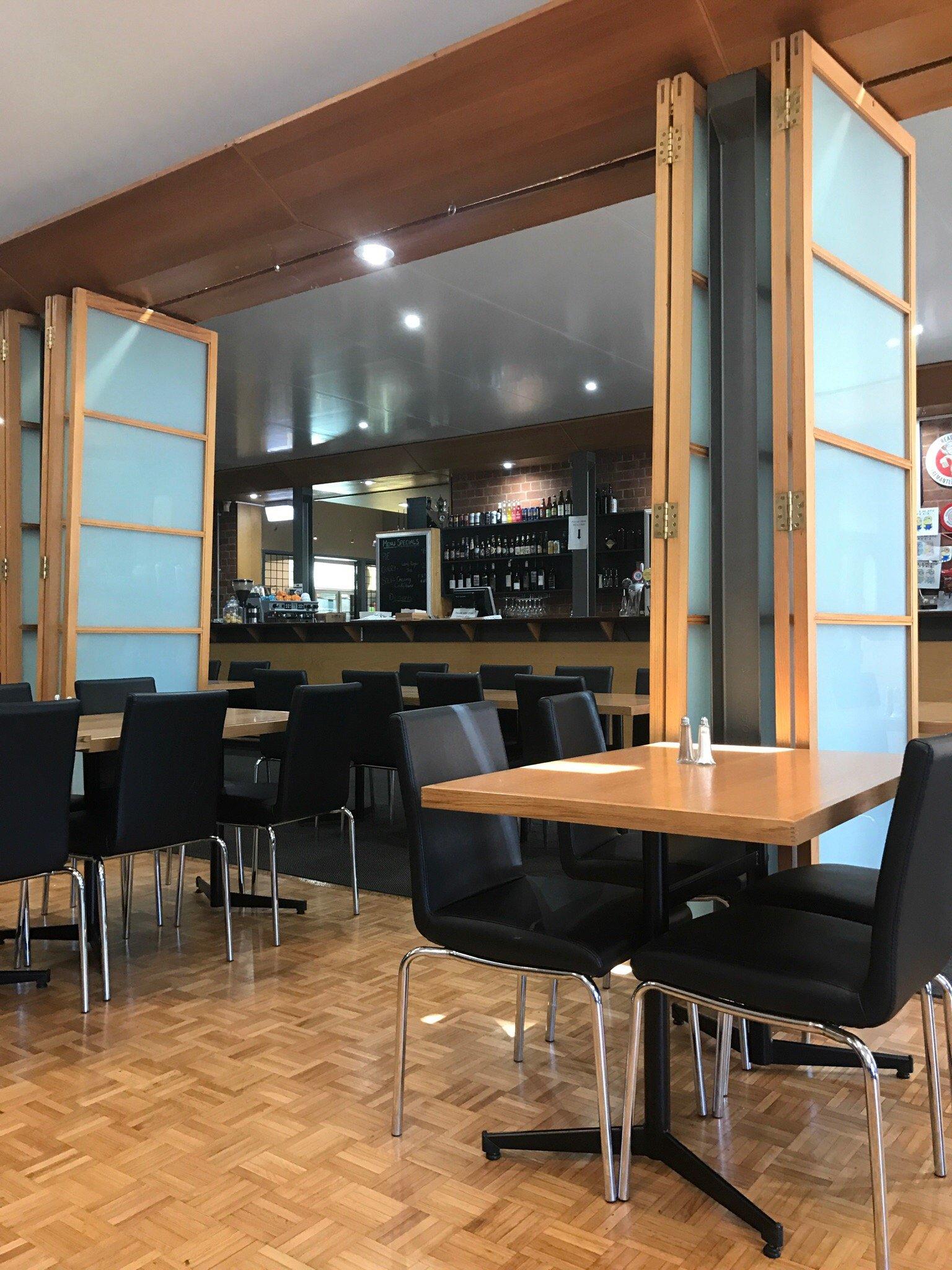 Photo by mikaamayess