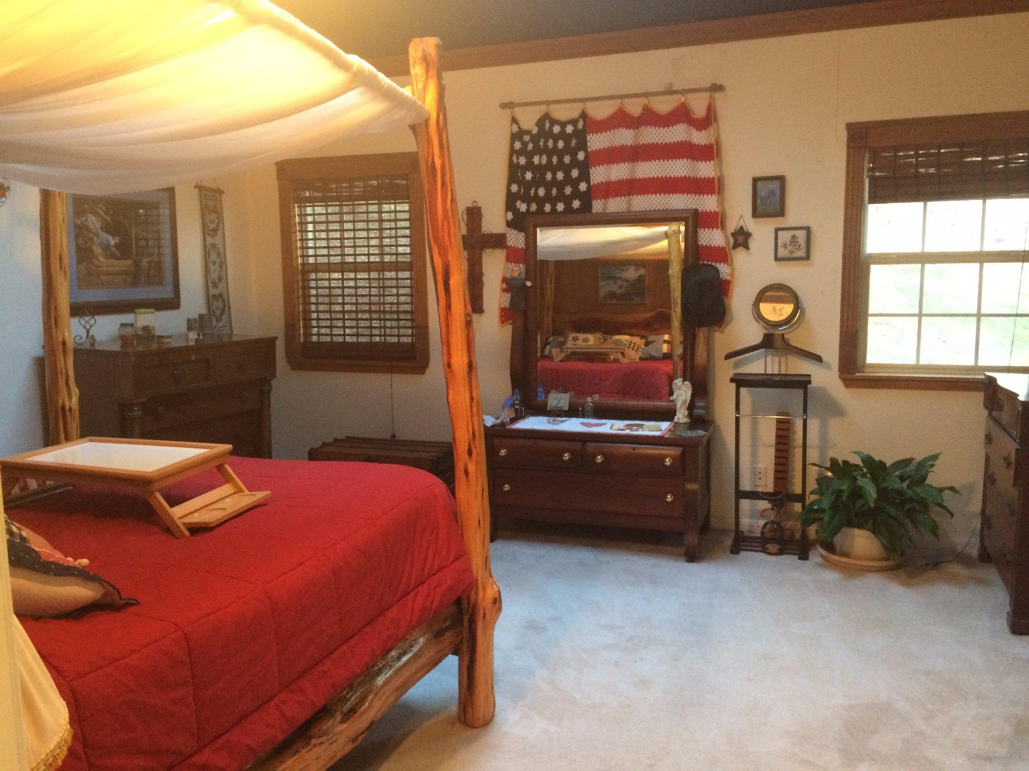 Creekside Camp Cabins