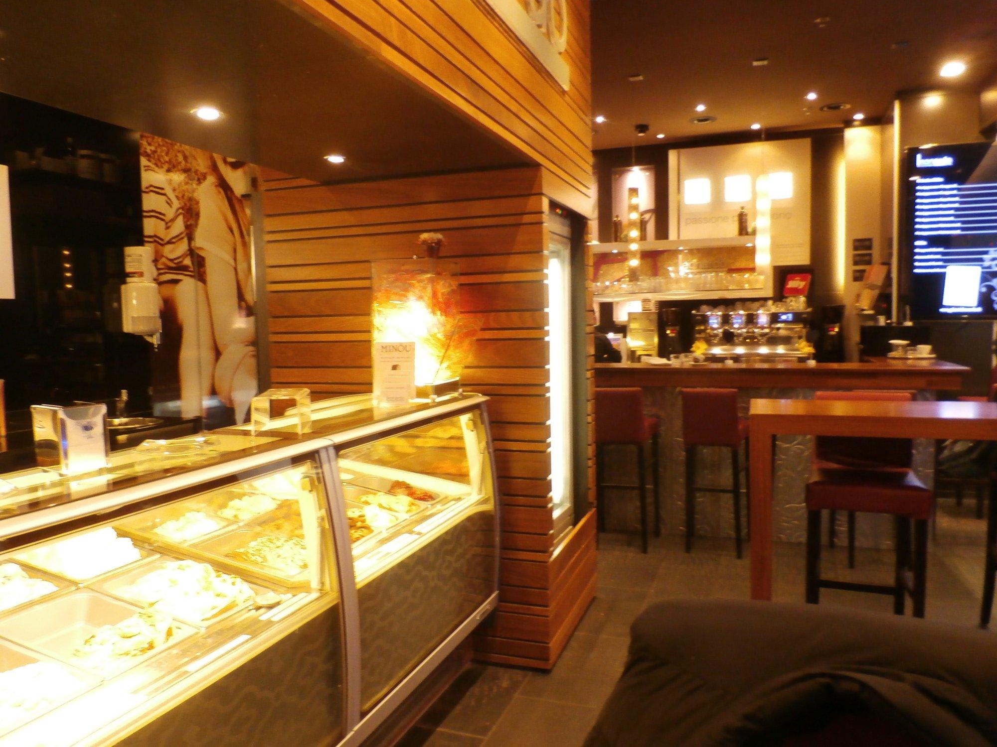 Leonardo Gelateria & Bar