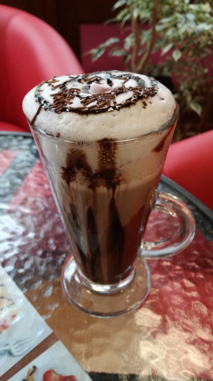 Cafe and Ice Cream Parlour