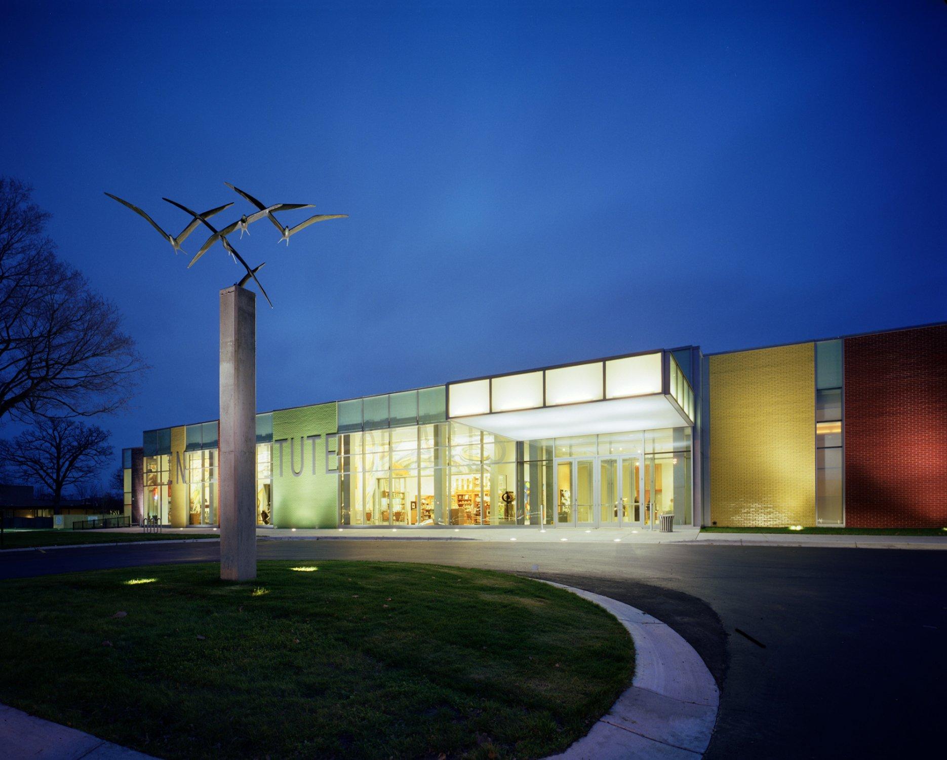 Flint Institute Of Arts Museum + Art School