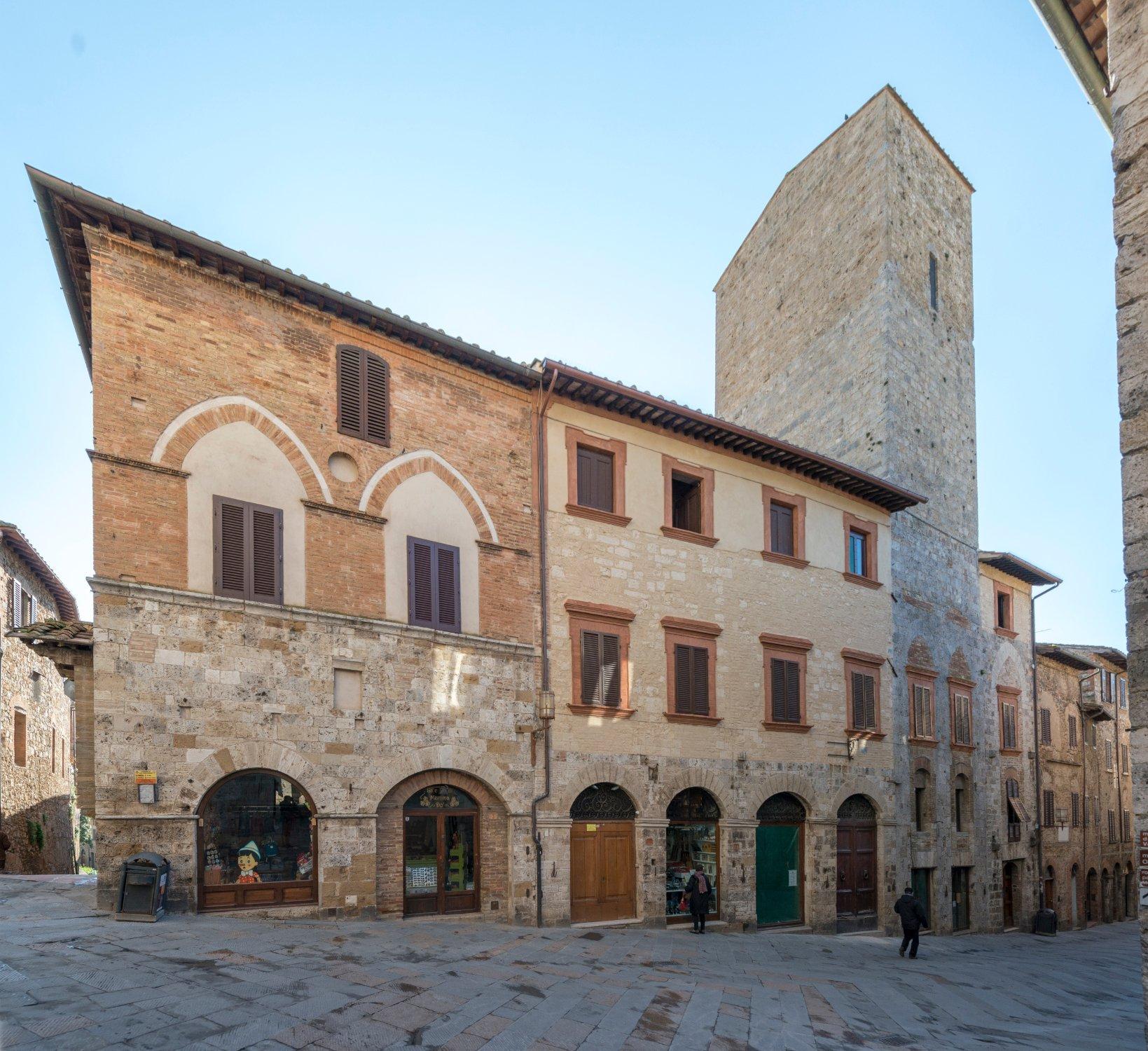Torre e Casa Campatelli