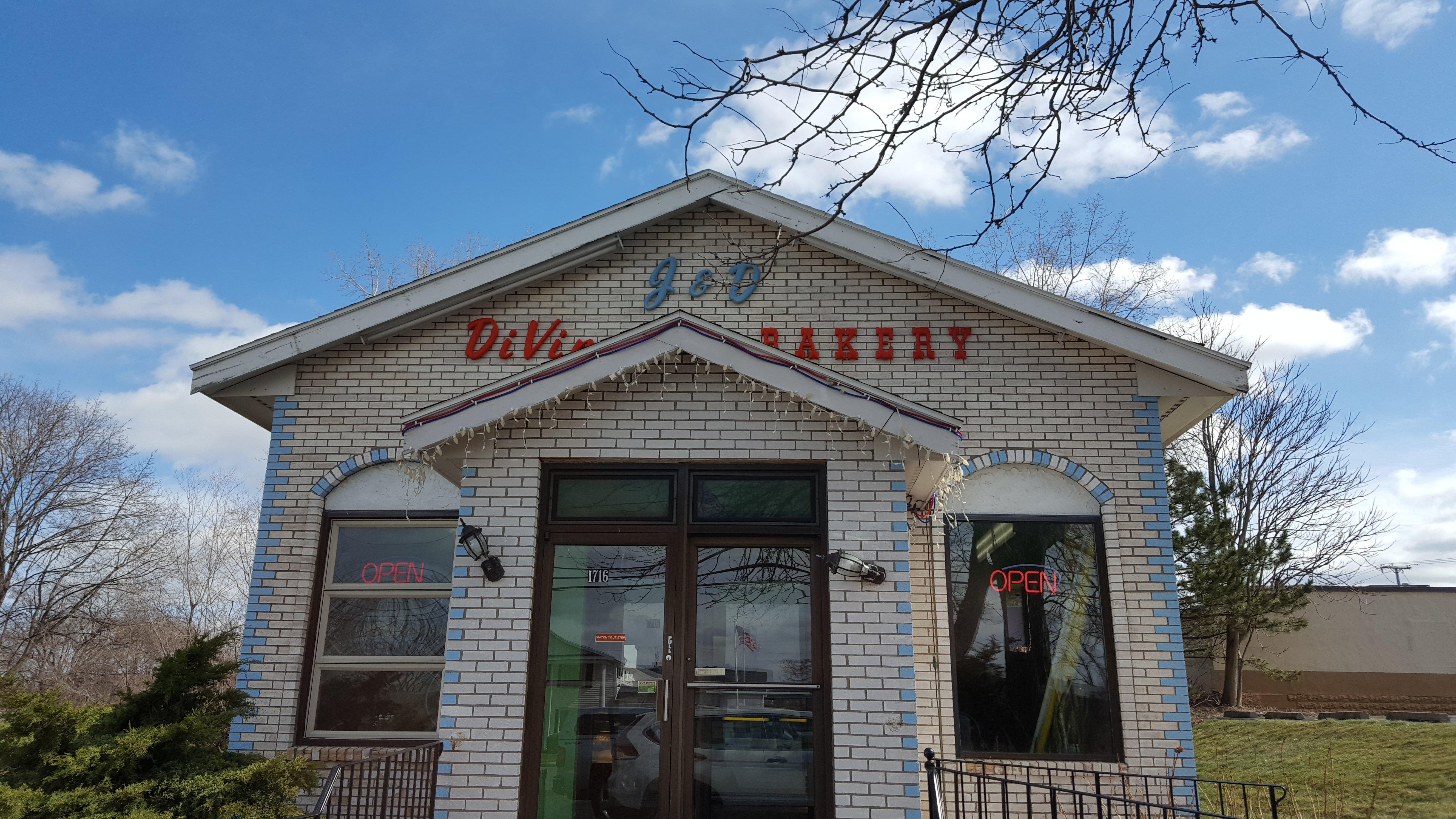 J & D DiVincenzo Bakery