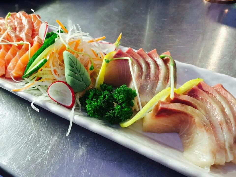 Tomodachi Izakaya & Bar