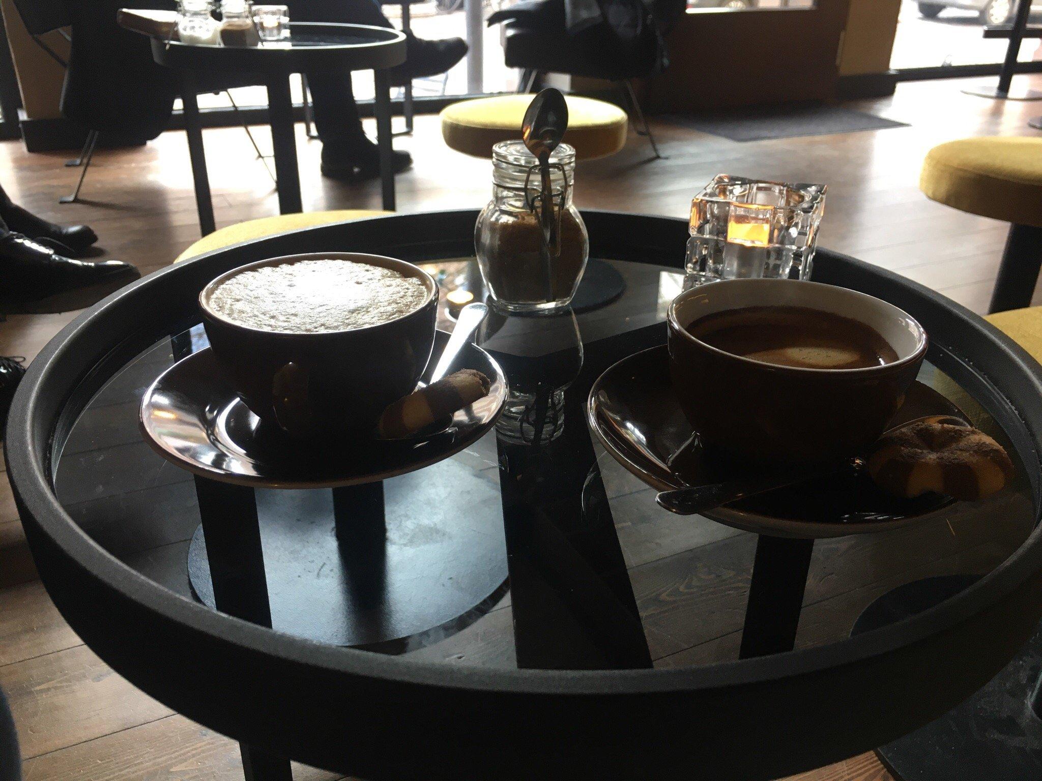 Photo by allkofiallko