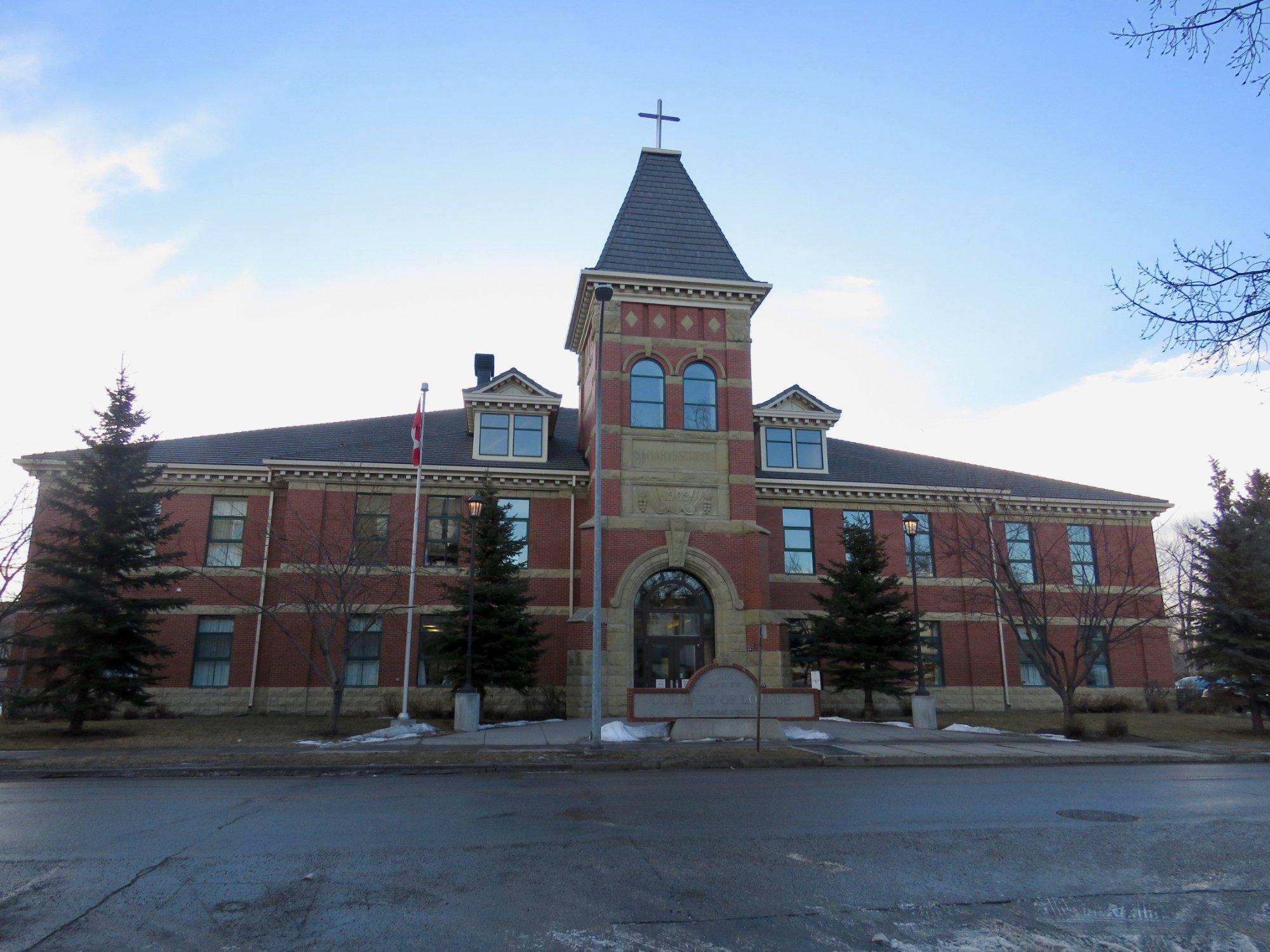 Cliff Bungalow-Mission Community Association