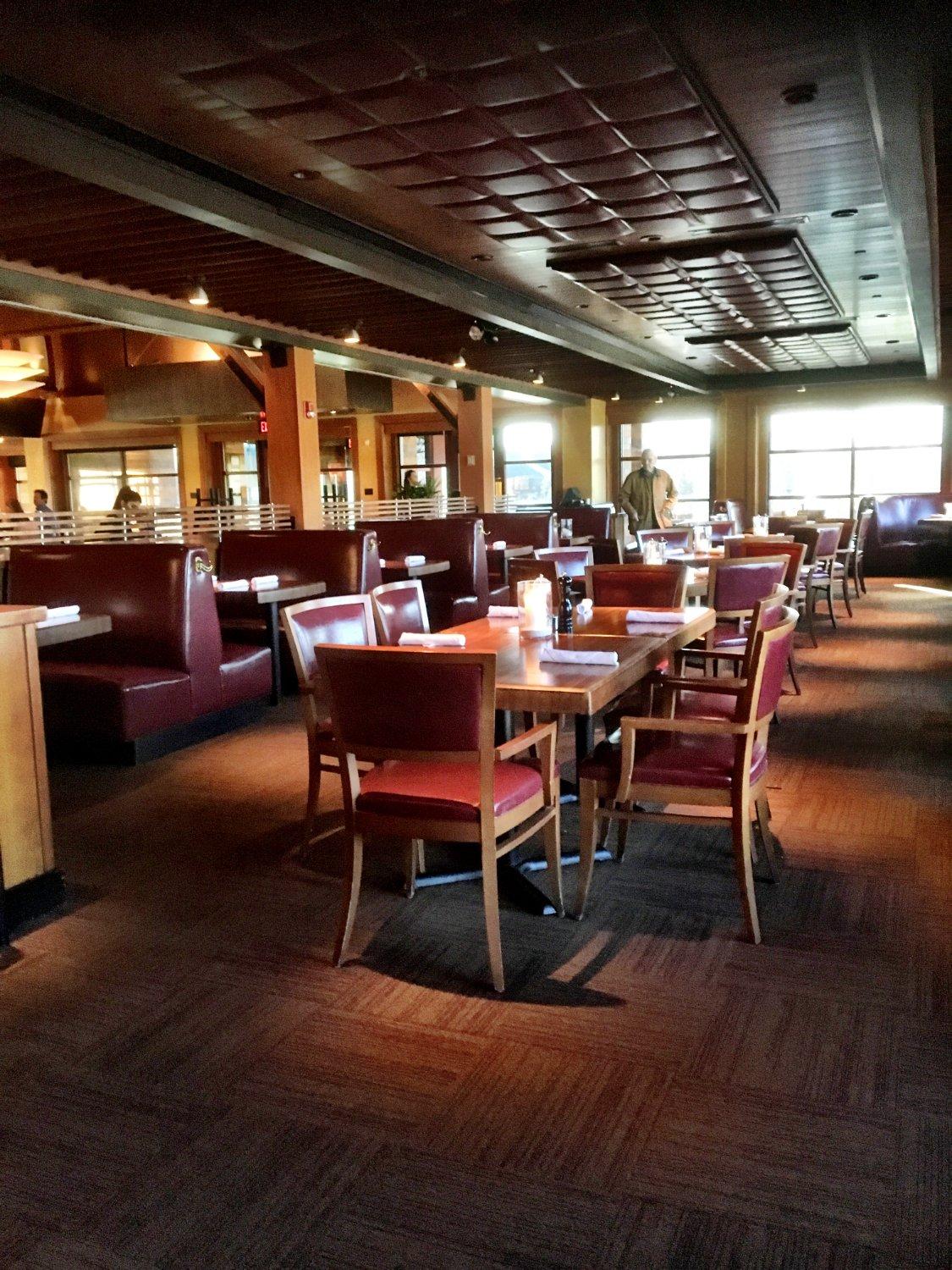 Redlands Grill by J. Alexander's