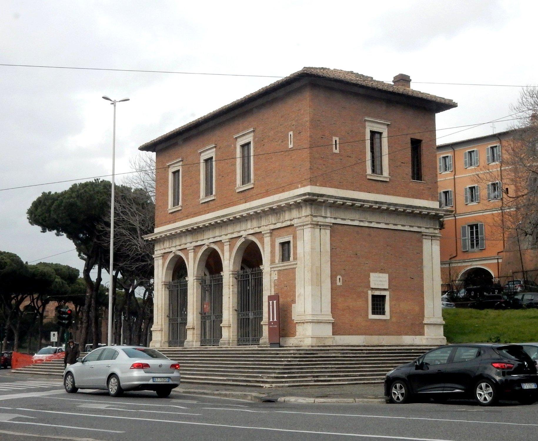 Photo by Alessandro M